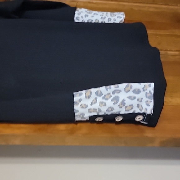 Boutique top - Picture 5 of 5